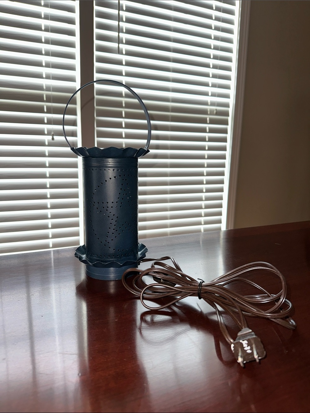Navy Blue Metal Candle Melt Lamp